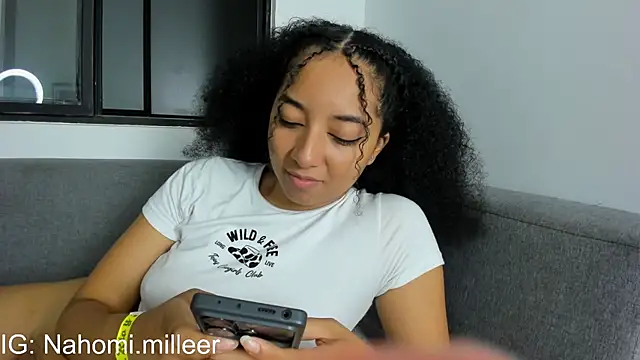 Snapshot of NAHOMI_MILLER chatting on 12-14-25, 08:20 NAHOMI MILLER online show from 12-14-25, 08:20