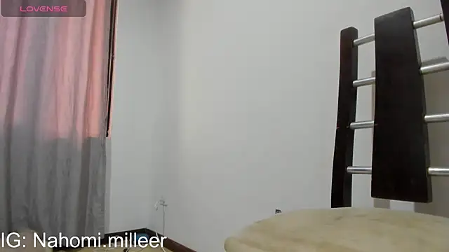 Snapshot of NAHOMI_MILLER chatting on 10-03-25, 04:08 NAHOMI MILLER online show from 10-03-25, 04:08