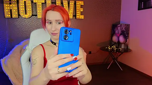 AliceBYKiss online show from 02-14-25, 12:36