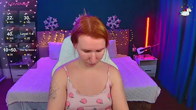 AliceBYKiss online show from 01-06-26, 06:56