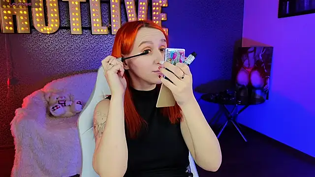 AliceBYKiss online show from 01-22-25, 06:20