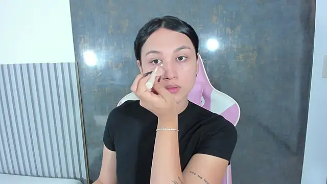 lana boomer online show from 10-31-25, 08:16