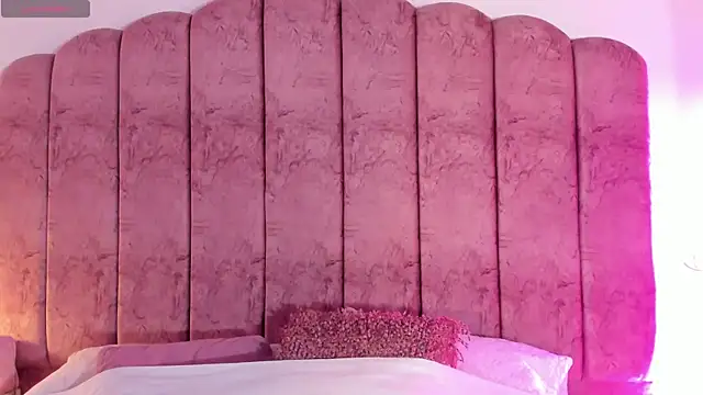 Carolina Evanss online show from 02-12-26, 03:50