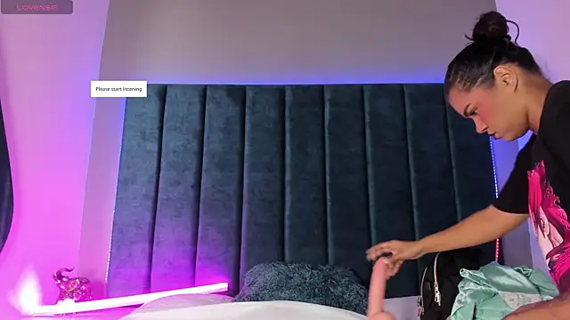 Carolina Evanss online show from 03-11-26, 03:55