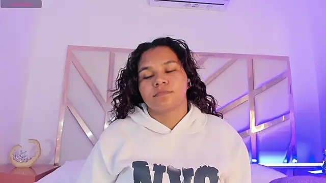 Carolina Evanss online show from 09-23-25, 11:17