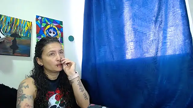 Snapshot of Leyla_Horny_Bg chatting on 09-11-25, 10:21 Leyla Horny Bg online show from 09-11-25, 10:21