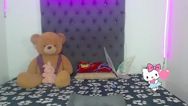 lucianadolll online show from 10-28-25, 10:25