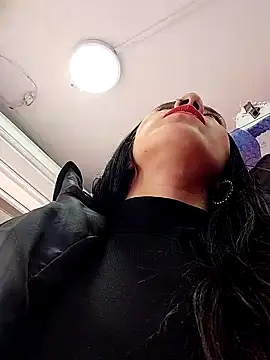 Snapshot of -Lola_Bunny chatting on 02-27-25, 09:04 -Lola Bunny online show from 02-27-25, 09:04