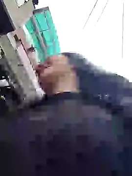 Snapshot of -Lola_Bunny chatting on 02-24-25, 07:41 -Lola Bunny online show from 02-24-25, 07:41