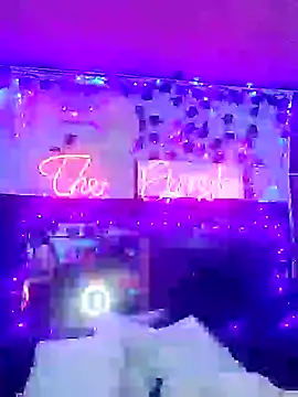 Snapshot of -Lola_Bunny chatting on 03-03-25, 07:17 -Lola Bunny online show from 03-03-25, 07:17