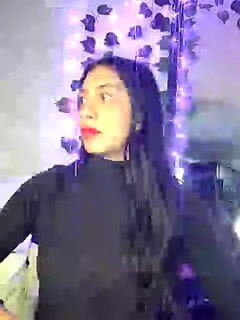 Snapshot of -Lola_Bunny chatting on 02-04-25, 03:54 -Lola Bunny online show from 02-04-25, 03:54