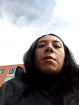 Snapshot of -Lola_Bunny chatting on 03-17-25, 08:09 -Lola Bunny online show from 03-17-25, 08:09