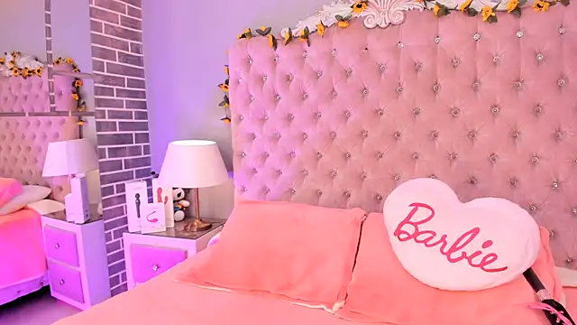 MadissonRey online show from 07-23-26, 01:52