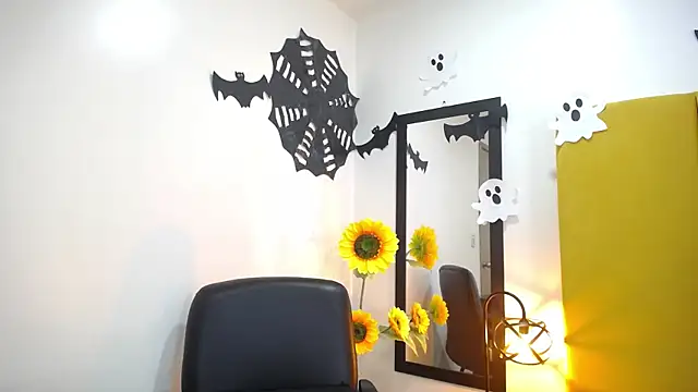 Lupiita223 online show from 10-06-25, 01:01