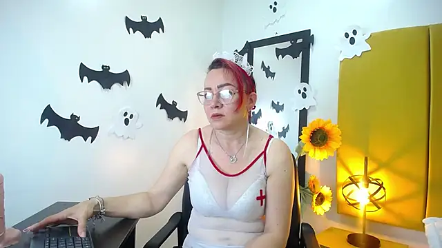 Lupiita223 online show from 10-29-25, 12:48