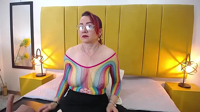 Lupiita223 online show from 12-04-25, 01:10