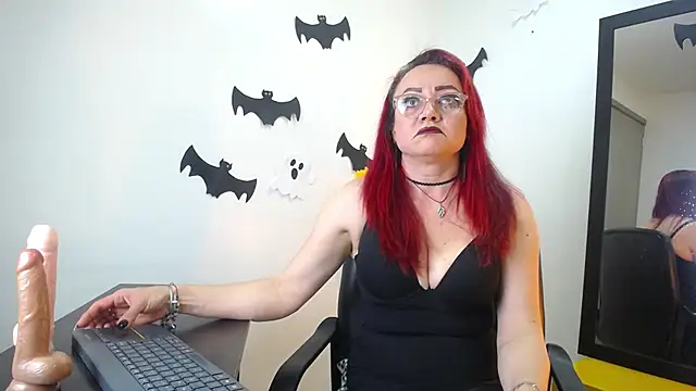 Lupiita223 online show from 10-31-25, 12:57