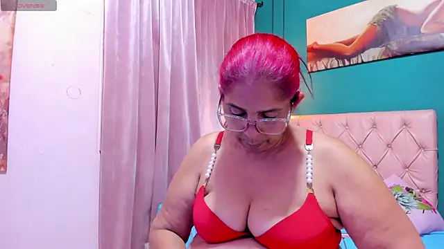 renata milf  online show from 01-17-26, 11:47