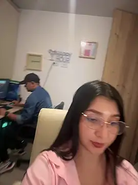 Snapshot of licky_lu chatting on 05-04-26, 02:37 licky lu online show from 05-04-26, 02:37