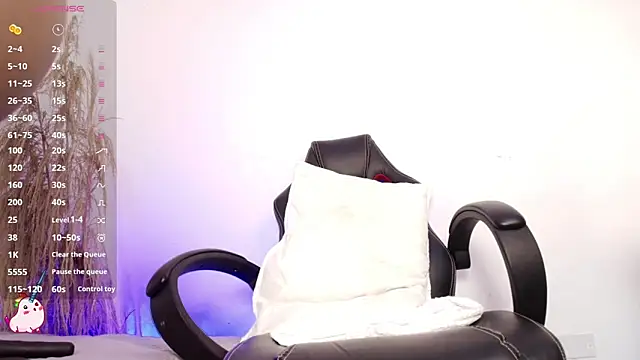 ViolettBrowns online show from 01-14-25, 01:17