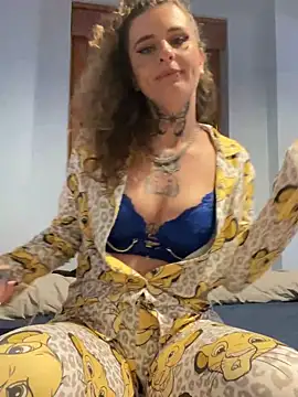 BlazyKitsune- online show from 03-22-25, 07:31