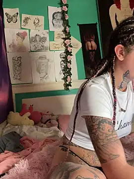 BlazyKitsune- online show from 01-12-26, 07:31