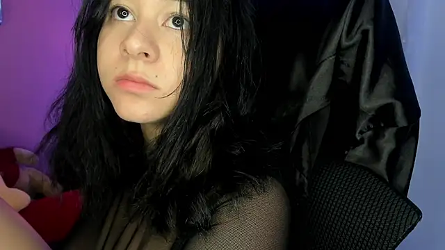 agnes 213 online show from 10-23-25, 02:05