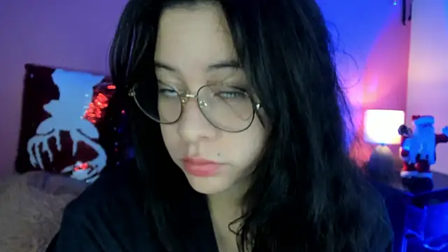 Snapshot of agnes_213 chatting on 01-18-26, 02:09 agnes 213 online show from 01-18-26, 02:09