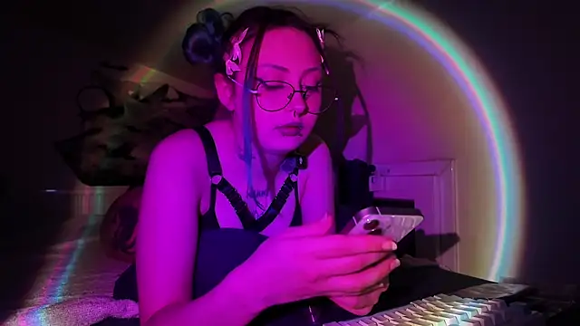 Snapshot of xannyinsoull chatting on 06-07-26, 10:59 xannyinsoull online show from 06-07-26, 10:59