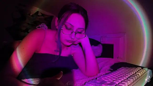 Snapshot of xannyinsoull chatting on 06-08-26, 10:32 xannyinsoull online show from 06-08-26, 10:32