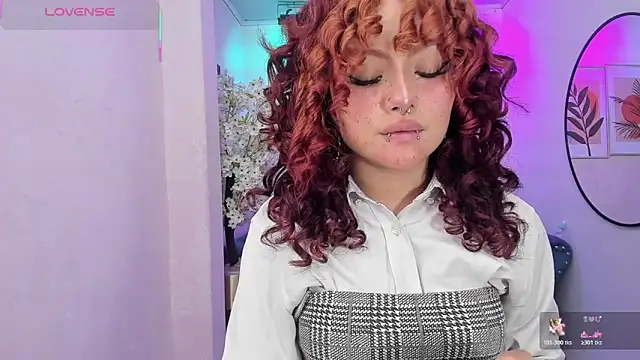 Theia moon online show from 11-18-25, 01:47