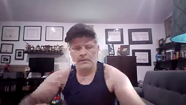 Snapshot of LARawAlways2 chatting on 10-06-25, 04:08 LARawAlways2 online show from 10-06-25, 04:08