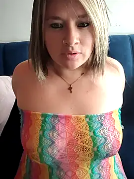 Snapshot of Neve_Collins chatting on 08-09-26, 01:17 Neve Collins online show from 08-09-26, 01:17