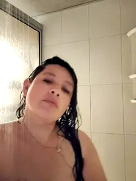 Snapshot of Neve_Collins chatting on 03-13-25, 03:28 Neve Collins online show from 03-13-25, 03:28
