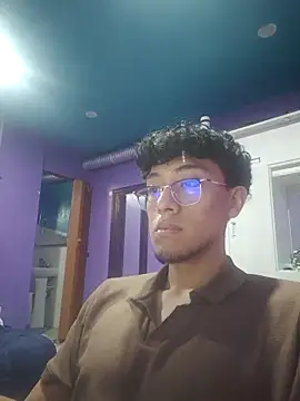 Snapshot of Fabpingon chatting on 09-17-25, 07:38 Fabpingon online show from 09-17-25, 07:38
