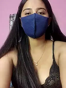 Snapshot of lovely-tanu chatting on 02-08-25, 01:01 lovely-tanu online show from 02-08-25, 01:01