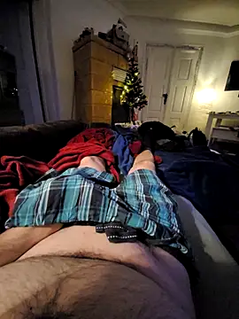 Snapshot of DickDRP93 chatting on 12-01-24, 06:24 DickDRP93 online show from 12-01-24, 06:24