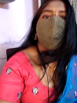 Snapshot of RomeoJuliet345 chatting on 04-20-26, 04:52 RomeoJuliet345 online show from 04-20-26, 04:52