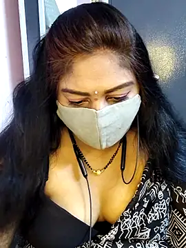 RomeoJuliet345 online show from 03-28-26, 10:05