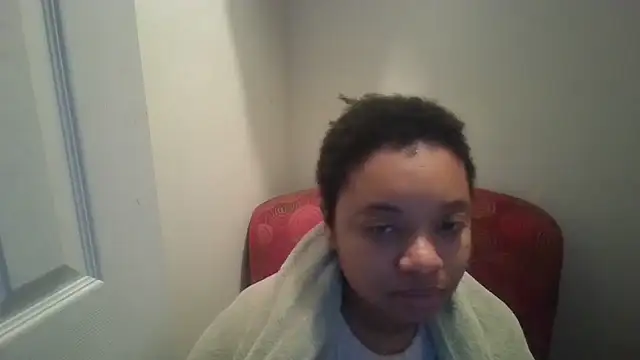 Makemymoney27 online show from 12-23-24, 01:29