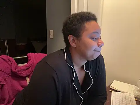 Makemymoney27 online show from 02-14-25, 08:21