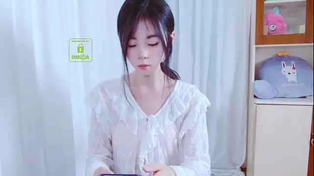 Snapshot of xiyao1314 chatting on 10-08-25, 01:51 xiyao1314 online show from 10-08-25, 01:51