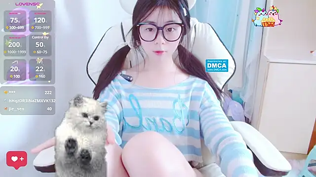 Snapshot of xiyao1314 chatting on 01-08-25, 11:54 xiyao1314 online show from 01-08-25, 11:54