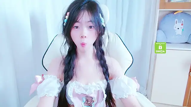 Snapshot of xiyao1314 chatting on 09-18-25, 01:41 xiyao1314 online show from 09-18-25, 01:41