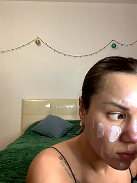 MiraMiss online show from 12-21-25, 09:44