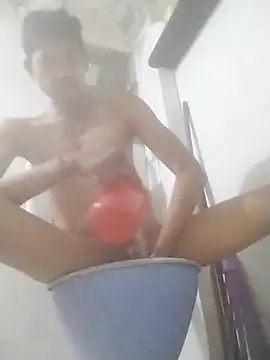 jenilmax online show from 10-20-25, 05:42