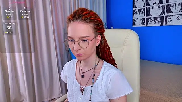 Snapshot of VioletShine chatting on 05-09-26, 12:30 VioletShine online show from 05-09-26, 12:30