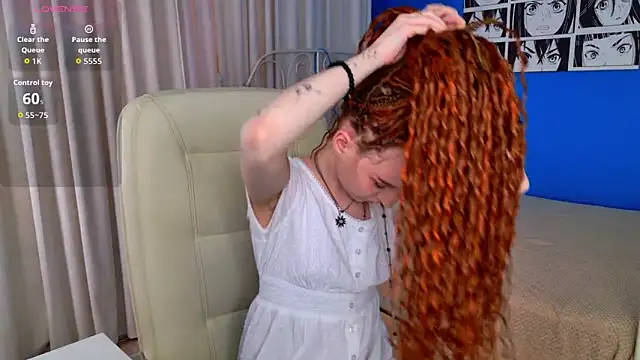 Snapshot of VioletShine chatting on 05-19-26, 01:40 VioletShine online show from 05-19-26, 01:40