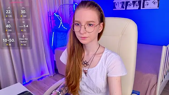 Snapshot of VioletShine chatting on 06-03-26, 10:16 VioletShine online show from 06-03-26, 10:16