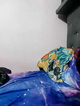 Alee3xxx online show from 10-03-25, 04:14